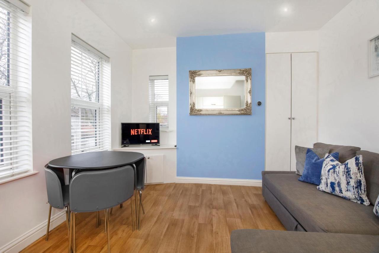 Apartemen Henry Court 4
